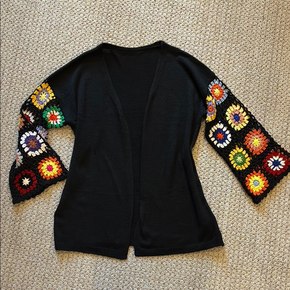 Black Open-Front Women's Sweater with Multicolor Crochet-Sleeves